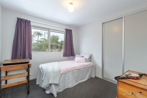 Photo of property in 63 Mount Marua Way, Timberlea, Upper Hutt, 5018