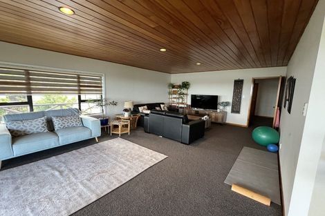 Photo of property in 17 Constable Lane, West Harbour, Auckland, 0618