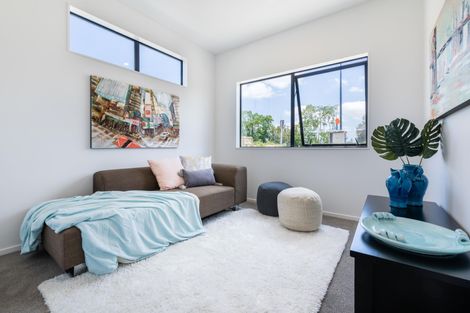 Photo of property in 72 Craigs Way, Hobsonville, Auckland, 0616