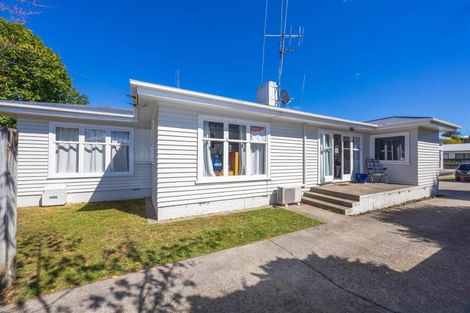 Photo of property in 4 Mount View Road, Melville, Hamilton, 3206