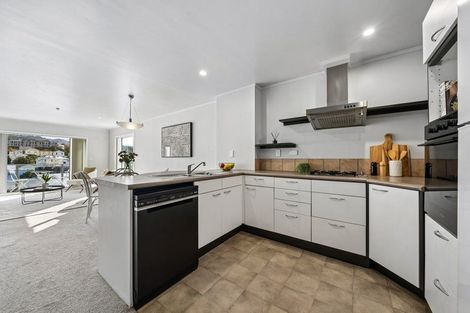 Photo of property in Grosvenor Cl, 10/6 Brown Street, Mount Cook, Wellington, 6021