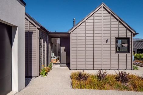 Photo of property in 5 Parera Lane, Jacks Point, Queenstown, 9371