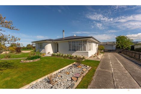 Photo of property in 1 Regent Street, Waimate, 7924