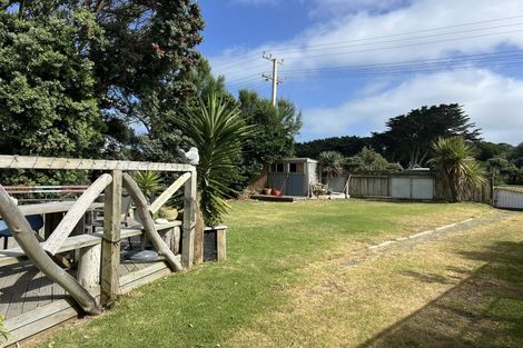 Photo of property in 13 Koputara Road, Himatangi Beach, Foxton, 4891