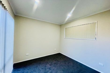 Photo of property in 1/2 Cameron Street, Papakura, 2110