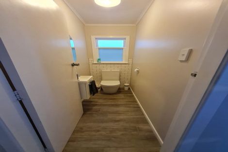 Photo of property in 20a Eastview Grove, Normandale, Lower Hutt, 5010