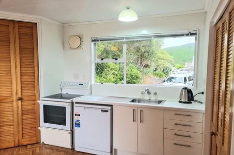 Photo of property in 11 Arizona Grove, Brooklyn, Wellington, 6021