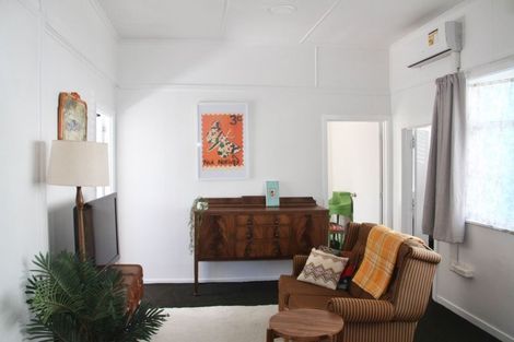 Photo of property in 2 Nikau Street, Newtown, Wellington, 6021