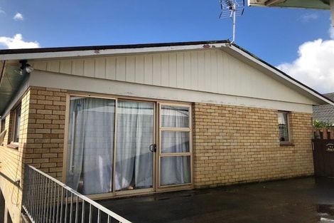 Photo of property in 2/12 Wood Street, Papakura, 2110