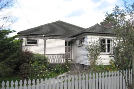 Photo of property in 9 Davis Grove, Wainuiomata, Lower Hutt, 5014