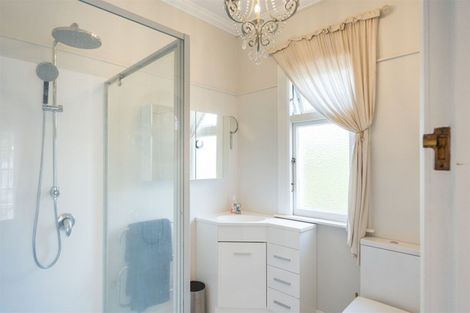 Photo of property in 10 Milverton Avenue, Hokowhitu, Palmerston North, 4410