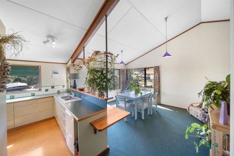 Photo of property in 98 Mount Iron Drive, Wanaka, 9305