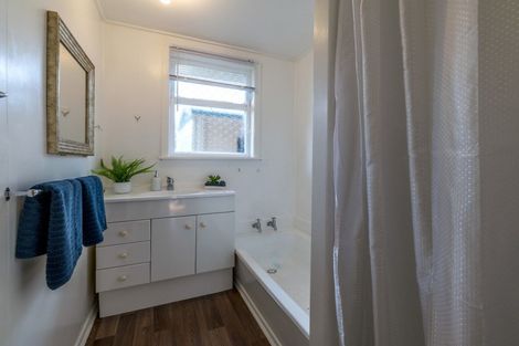 Photo of property in 3 Armagh Street, Levin, 5510