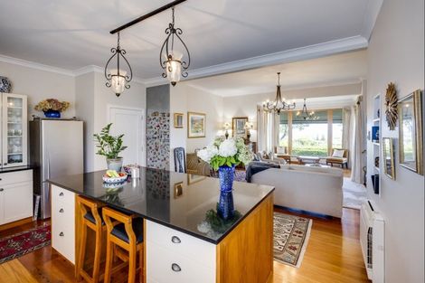 Photo of property in 20 Tauroa Road, Havelock North, 4130