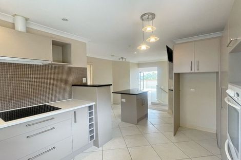 Photo of property in 16a George Laurenson Lane, Mount Roskill, Auckland, 1041
