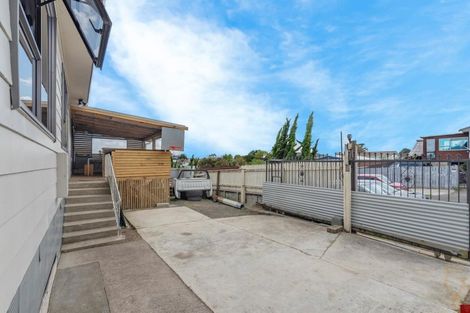 Photo of property in 1/1 Rebecca Rise, Weymouth, Auckland, 2103