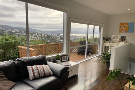 Photo of property in 16 Bruce Avenue, Brooklyn, Wellington, 6021