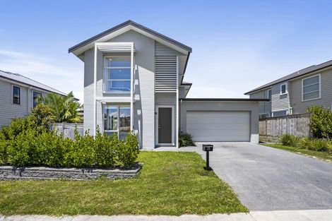 Photo of property in 23 Kukuwai Avenue, Red Beach, 0932