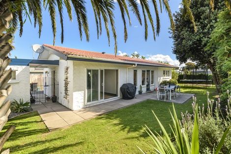 Photo of property in 6 Tudor Place, Mount Maunganui, 3116