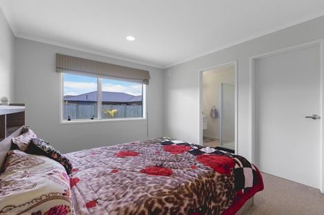 Photo of property in 11 Rawiri Drive, Bell Block, New Plymouth, 4312