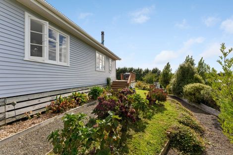 Photo of property in 42 Hastings Street, Halcombe, Feilding, 4779