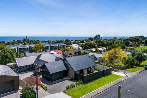 Photo of property in 5 Hussey Street, Oakura, 4314