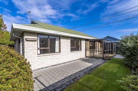 Photo of property in 2/244 Main Road North, Redwood, Christchurch, 8051