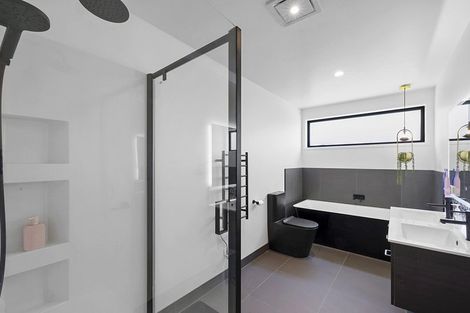 Photo of property in 1640 Mangorei Road, Mangorei, New Plymouth, 4371