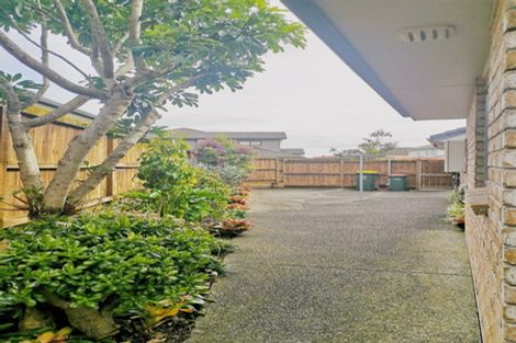 Photo of property in 12 Pennygale Close, Flat Bush, Auckland, 2016