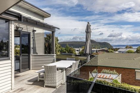 Photo of property in 72 Kahotea Drive, Motuoapa, Turangi, 3382