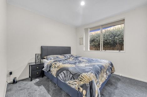 Photo of property in 27 View Ridge Drive, Ranui, Auckland, 0612