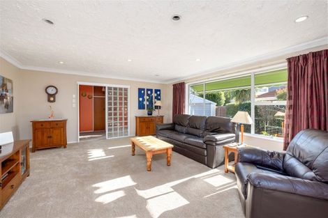 Photo of property in 38 Highland Place, Avonhead, Christchurch, 8042