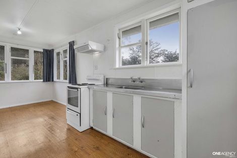 Photo of property in 141 Castor Crescent, Cannons Creek, Porirua, 5024