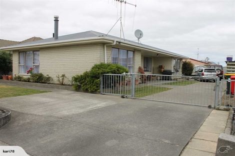 Photo of property in 17 Hadfield Street, Otaki, 5512