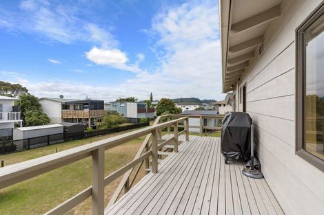 Photo of property in 225 Rangi Avenue, Whangamata, 3620