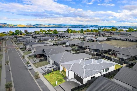 Photo of property in 33 Ngaru Crescent, Wharewaka, Taupo, 3330