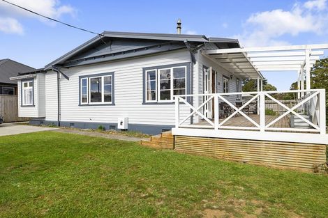 Photo of property in 7 Wheeler Place, Upper Vogeltown, New Plymouth, 4310