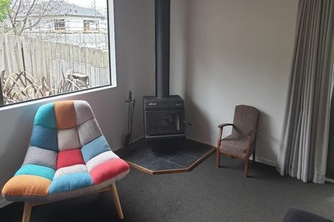 Photo of property in 1/186 East Coast Road, Forrest Hill, Auckland, 0620