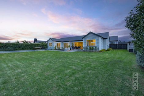 Photo of property in 44 Fruitlands Road, Kumeu, 0810