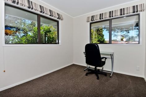 Photo of property in 41 Marywil Crescent, Hillcrest, Auckland, 0627