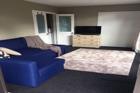 Photo of property in 2/26 Ridge Road, Waiake, Auckland, 0630