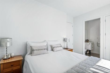 Photo of property in 6/50 Ocean View Road, Northcote, Auckland, 0627