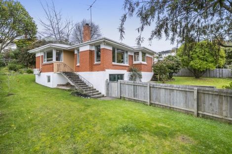 Photo of property in 25 Centennial Avenue, Helensburgh, Dunedin, 9010