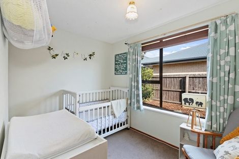 Photo of property in 1/22 Mchaffies Place, Wainoni, Christchurch, 8061