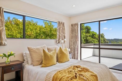 Photo of property in 13 Kinnel Grove, Papakowhai, Porirua, 5024