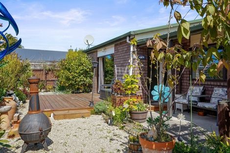 Photo of property in 1/60c Mackenzie Avenue, Woolston, Christchurch, 8023