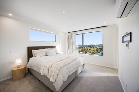 Photo of property in 34b William Souter Street, Forrest Hill, Auckland, 0620