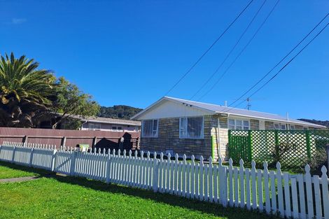 Photo of property in 27 Rata Street, Wainuiomata, Lower Hutt, 5014