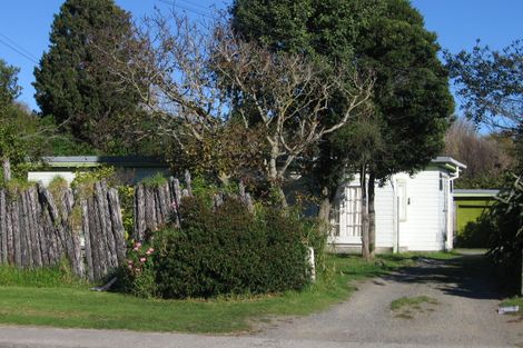 Photo of property in 25 Kirk Street, Otaki, 5512