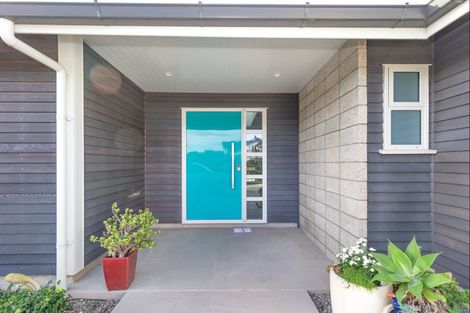 Photo of property in 20 Tunbridge Wells, Ohau, Levin, 5570